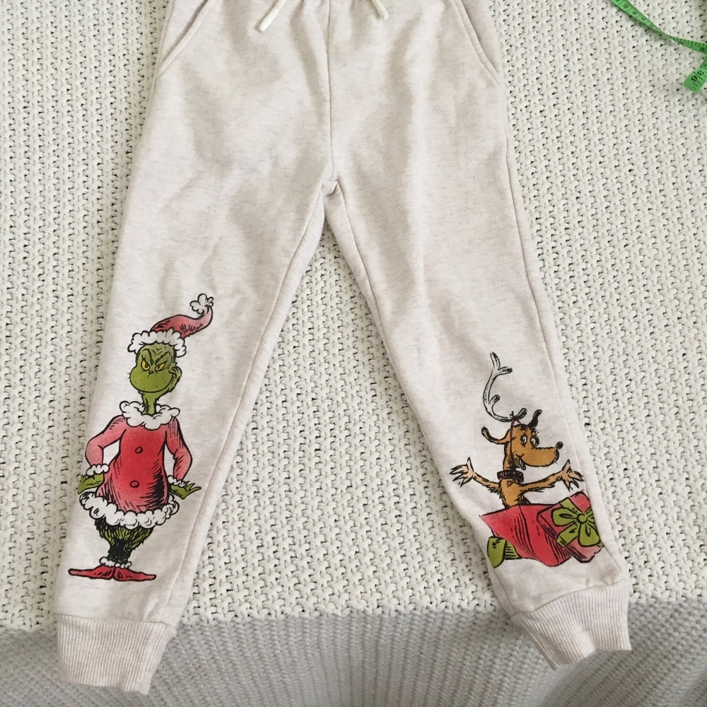 Kids' Beige Grinch & Reindeer Sweatpants - Holiday Joggers
